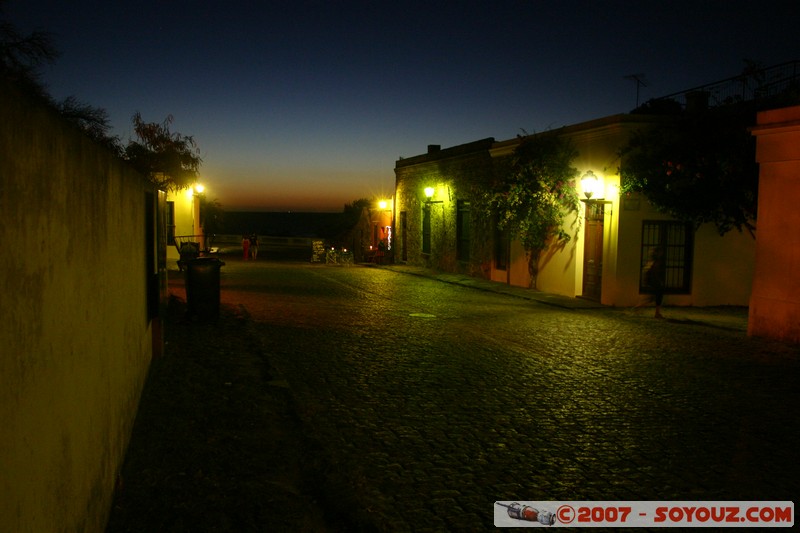 Colonia del Sacramento - Ciudad Vieja au crépuscule
Mots-clés: patrimoine unesco Nuit