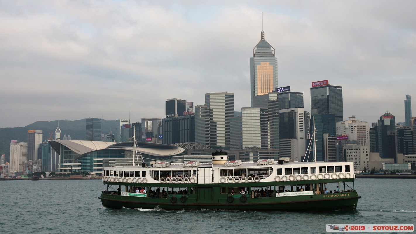 Hong Kong - Victoria Harbour
Mots-clés: Central Central and Western geo:lat=22.28822400 geo:lon=114.16130167 geotagged HKG Hong Kong Victoria Harbour bateau