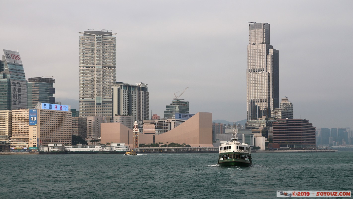 Hong Kong - Victoria Harbour and Kowloon
Mots-clés: Central Central and Western geo:lat=22.28762500 geo:lon=114.16128833 geotagged HKG Hong Kong Victoria Harbour bateau