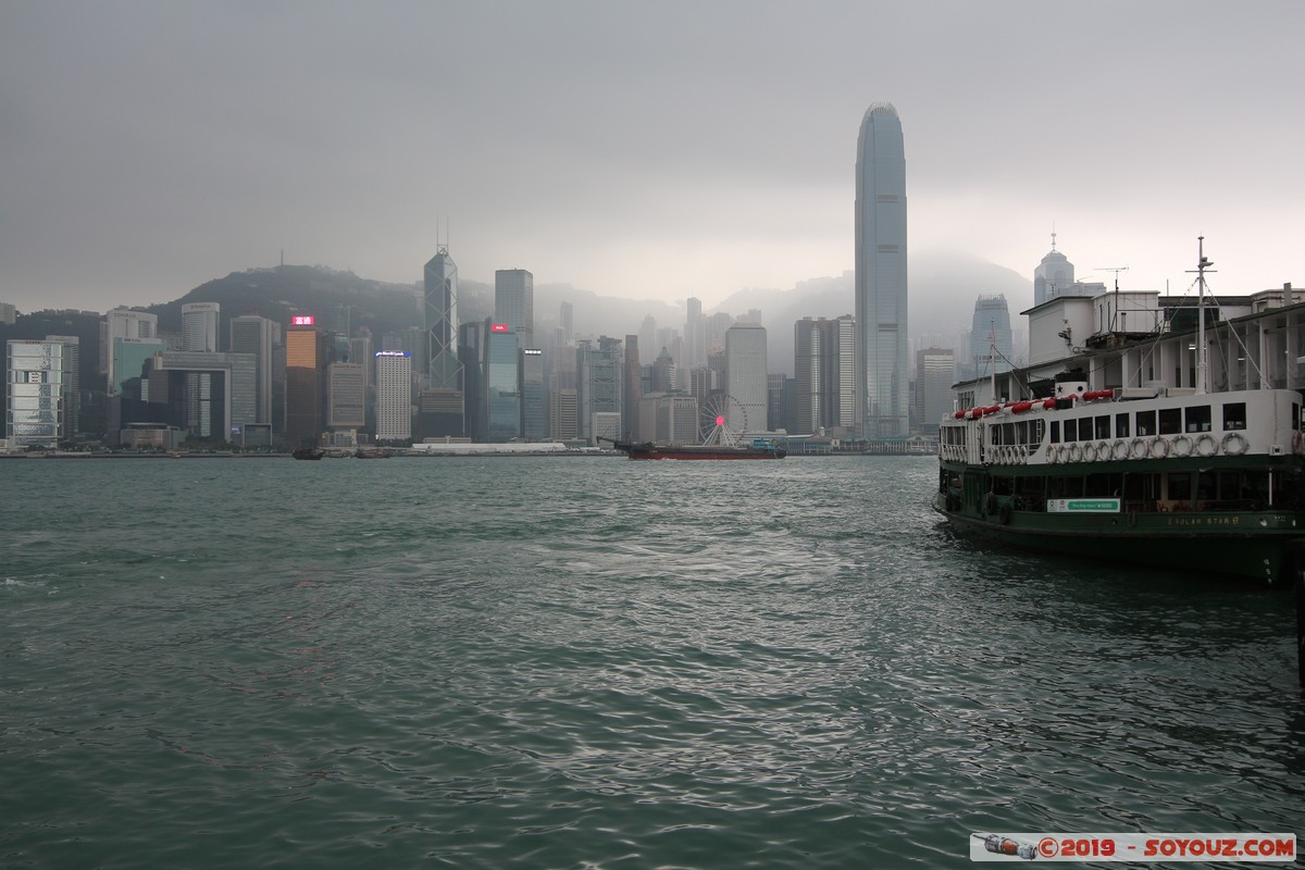 Hong Kong - Kowloon
Mots-clés: geo:lat=22.29358167 geo:lon=114.16931167 geotagged HKG Hong Kong Tsim Sha Tsui Yau Tsim Mong Victoria Harbour Mer bateau skyline skyscraper Kowloon City Kowloon