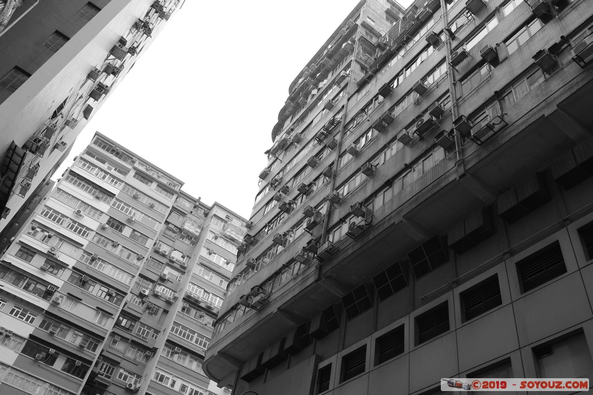 Hong Kong - Kowloon - Carnavon Road
Mots-clés: geo:lat=22.29770944 geo:lon=114.17261222 geotagged HKG Hong Kong Tsim Sha Tsui Yau Tsim Mong Kowloon Carnavon Road