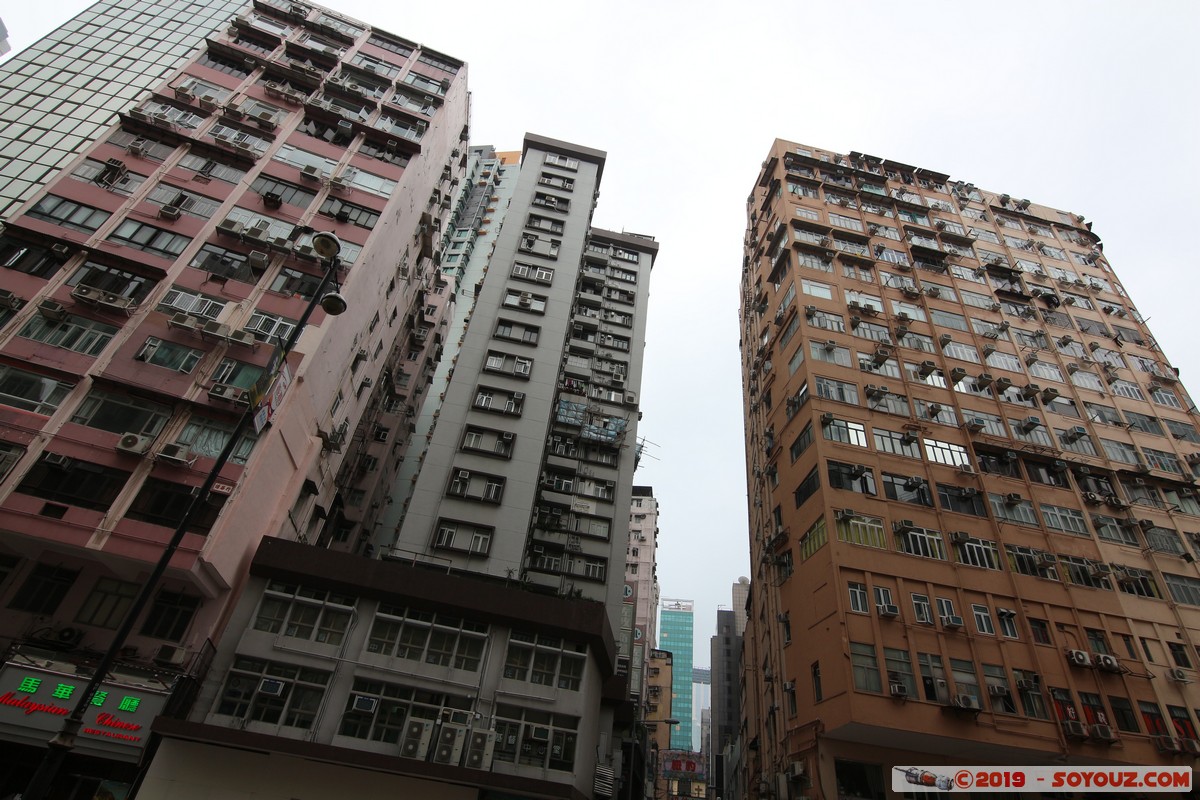 Hong Kong - Kowloon - Nathan Road
Mots-clés: geo:lat=22.30542771 geo:lon=114.17166852 geotagged HKG Hong Kong Jordon Kowloon City Kowloon Yau Tsim Mong Nathan Road skyscraper Yau Ma Tei