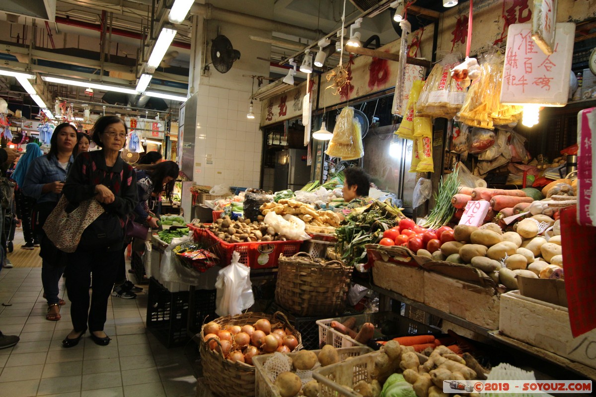 Hong Kong - Kowloon - Fa Yuen Street Market
Mots-clés: geo:lat=22.32089468 geo:lon=114.17049537 geotagged HKG Hong Kong Mong Kok Yau Tsim Mong Kowloon Fa Yuen Street Market Marche