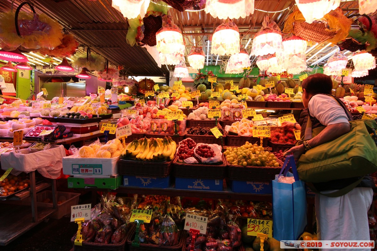 Hong Kong - Kowloon - Fa Yuen Street Market
Mots-clés: geo:lat=22.32190167 geo:lon=114.17068833 geotagged HKG Hong Kong Mong Kok Yau Tsim Mong Kowloon Fa Yuen Street Market Marche Fa Yuen Street