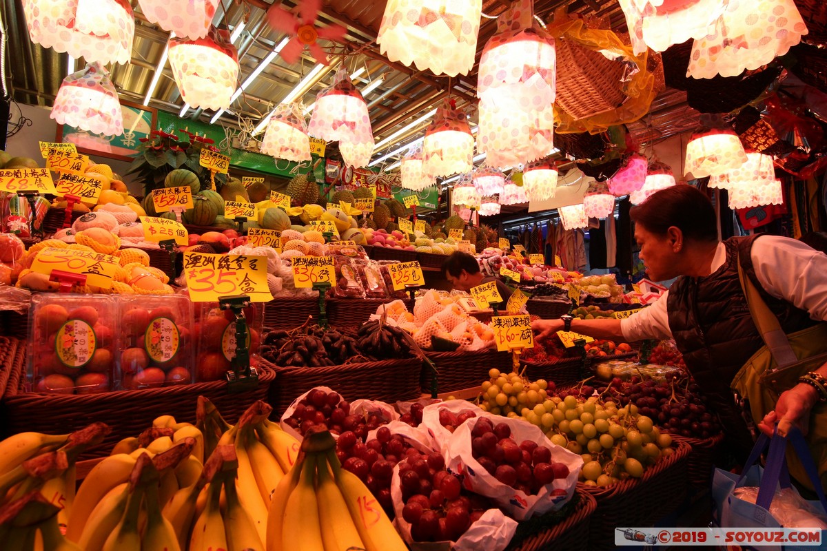 Hong Kong - Kowloon - Fa Yuen Street Market
Mots-clés: geo:lat=22.32191681 geo:lon=114.17069138 geotagged HKG Hong Kong Mong Kok Yau Tsim Mong Kowloon Fa Yuen Street Market Marche Fa Yuen Street