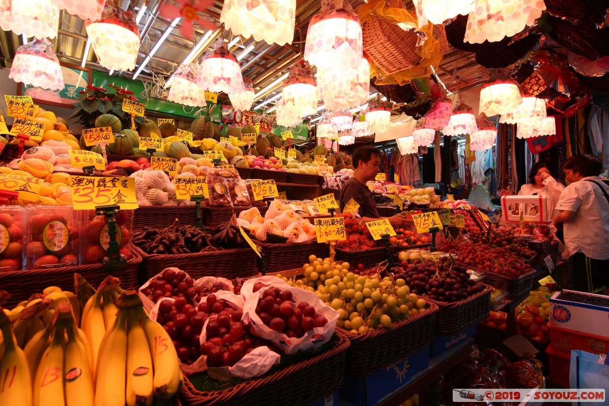 Hong Kong - Kowloon - Fa Yuen Street Market
Mots-clés: geo:lat=22.32192377 geo:lon=114.17069080 geotagged HKG Hong Kong Mong Kok Yau Tsim Mong Kowloon Fa Yuen Street Market Marche Fa Yuen Street