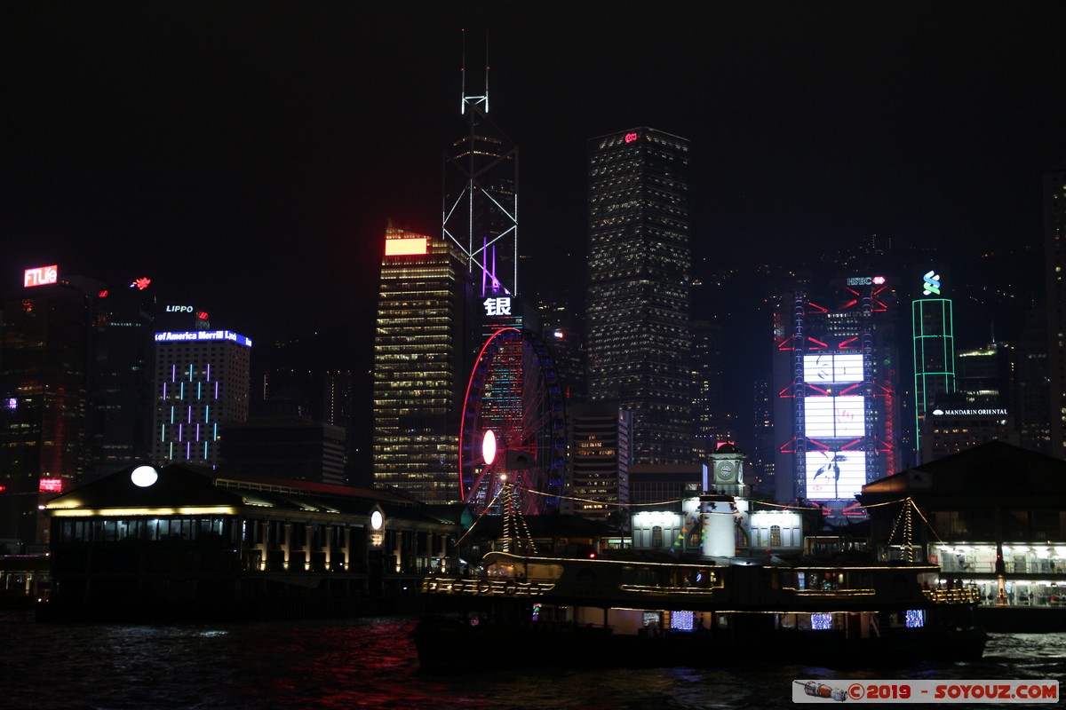 Hong Kong by night - View from Kowloon
Mots-clés: Central Central and Western geo:lat=22.28865556 geo:lon=114.16181500 geotagged HKG Hong Kong Kowloon Yau Tsim Mong Tsim Sha Tsui Public Pier skyline skyscraper Nuit Grande roue Victoria Harbour