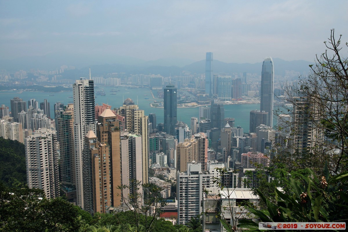 Hong Kong - View from Victoria Peak
Mots-clés: Admiralty Central and Western geo:lat=22.26976167 geo:lon=114.15331833 geotagged HKG Hong Kong skyline skyscraper Victoria Harbour Sky 100 International Finance Centre