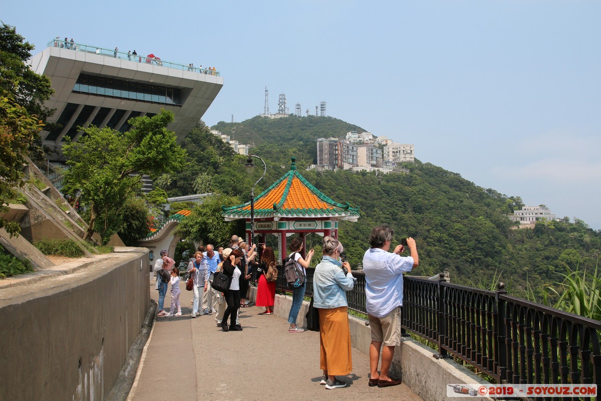 Hong Kong - Victoria Peak - Lions Club Pavilion
Mots-clés: Central and Western Central District geo:lat=22.27075200 geo:lon=114.15107700 geotagged HKG Hong Kong skyline skyscraper The Peak Tower