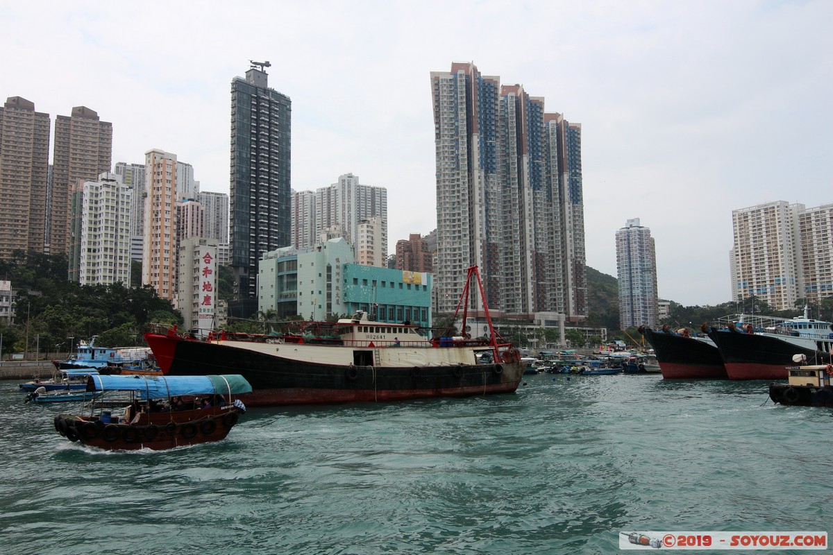 Hong Kong - Aberdeen West Typhoon Shelter
Mots-clés: geo:lat=22.24667267 geo:lon=114.15646500 geotagged HKG Hong Kong Shek Pai Wan Resettlement Estate Southern Aberdeen West Typhoon Shelter skyscraper