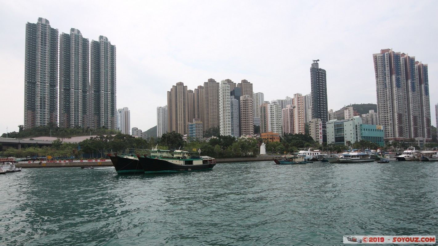 Hong Kong - Aberdeen West Typhoon Shelter
Mots-clés: geo:lat=22.24684667 geo:lon=114.15753333 geotagged HKG Hong Kong Shek Pai Wan Resettlement Estate Southern Aberdeen West Typhoon Shelter skyscraper