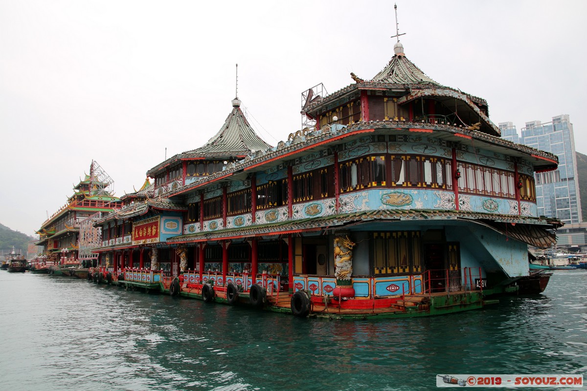 Hong Kong - Wong Chuk Hang - Jumbo Floating Restaurant
Mots-clés: geo:lat=22.24529083 geo:lon=114.16352000 geotagged HKG Hong Kong Shek Pai Wan Resettlement Estate Southern Aberdeen Jumbo Floating Restaurant bateau Wong Chuk Hang