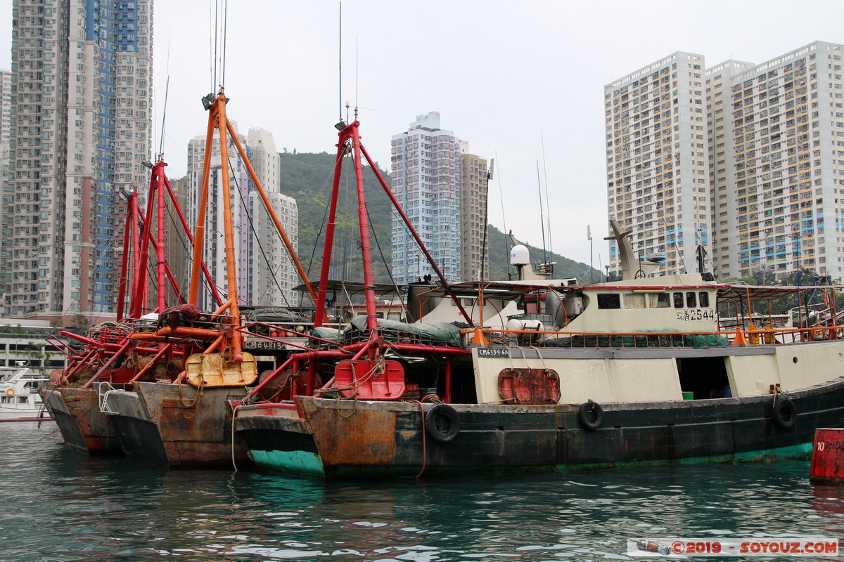 Hong Kong - Aberdeen West Typhoon Shelter
Mots-clés: Aberdeen geo:lat=22.24641208 geo:lon=114.15400958 geotagged HKG Hong Kong Southern bateau skyscraper