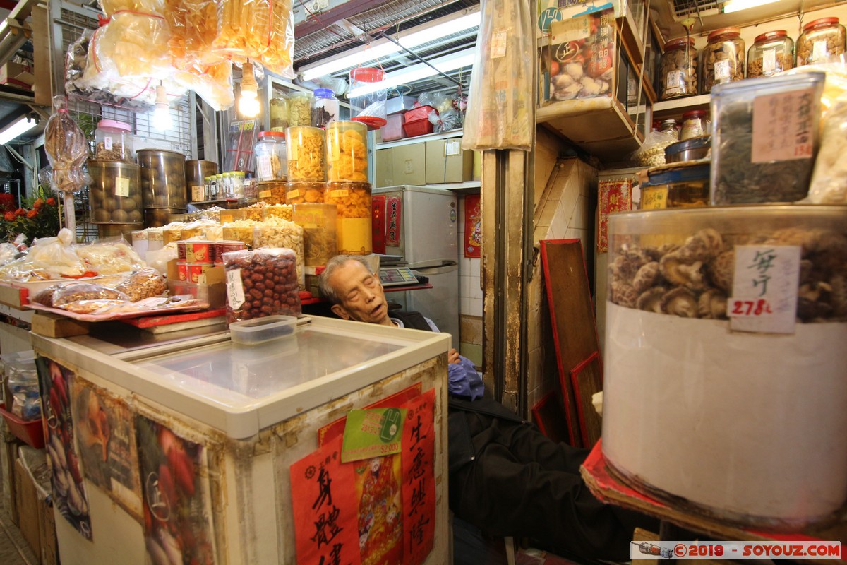 Hong Kong - Aberdeen Market
Mots-clés: Aberdeen geo:lat=22.24919041 geo:lon=114.15461972 geotagged HKG Hong Kong Southern Aberdeen Market Marche