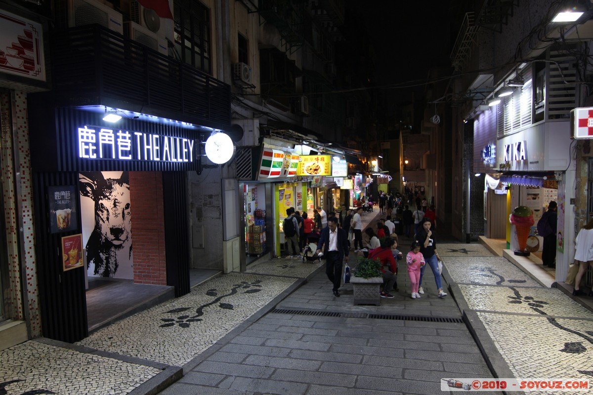 Macao by night - Tv. da Se
Mots-clés: geo:lat=22.19399339 geo:lon=113.54116470 geotagged MAC Macao Nuit patrimoine unesco Tv. da Se