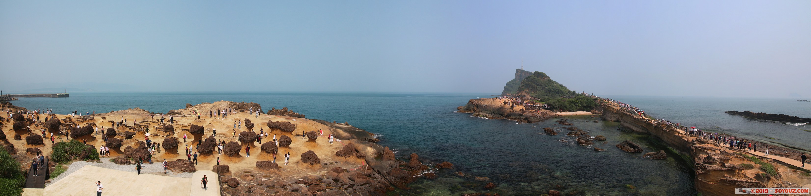 Wanli - Yehliu Geopark - Ginger and Mushroom Rocks
Mots-clés: geo:lat=25.20744804 geo:lon=121.69202025 geotagged Taipeh Taiwan TWN Yeliu New Taipei Wanli District Yehliu Geopark Ginger and Mushroom Rocks Montagne Mer