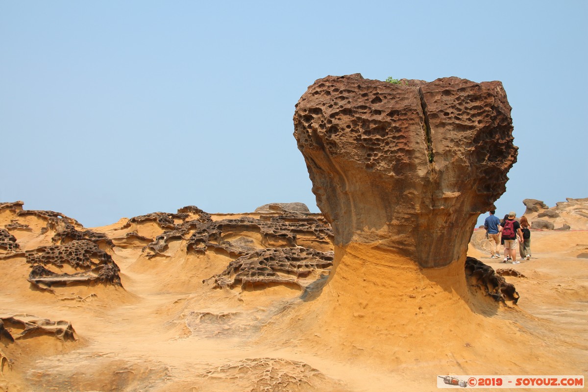 Wanli - Yehliu Geopark - Mushroom Rocks
Mots-clés: geo:lat=25.20776109 geo:lon=121.69188614 geotagged Taipeh Taiwan TWN Yeliu New Taipei Wanli District Yehliu Geopark Ginger and Mushroom Rocks