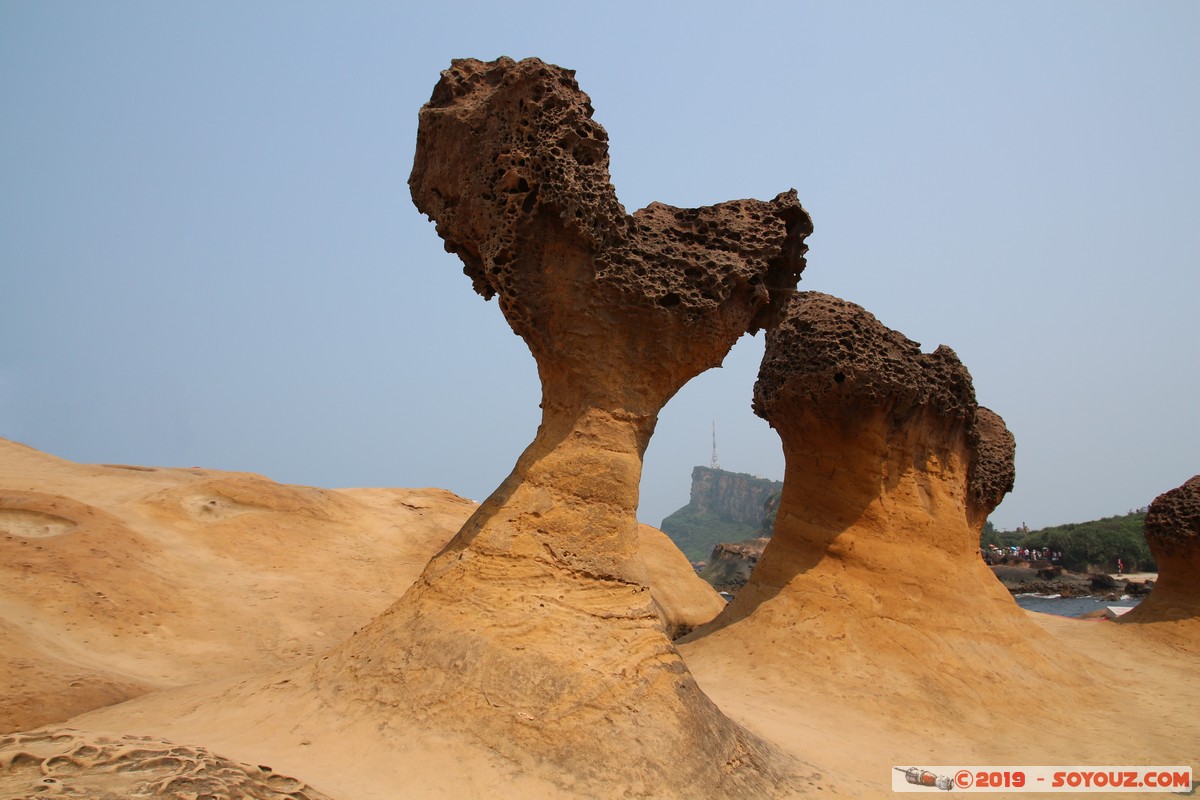 Wanli - Yehliu Geopark - Mushroom Rocks
Mots-clés: geo:lat=25.20790184 geo:lon=121.69158283 geotagged Taipeh Taiwan TWN Yeliu New Taipei Wanli District Yehliu Geopark Ginger and Mushroom Rocks