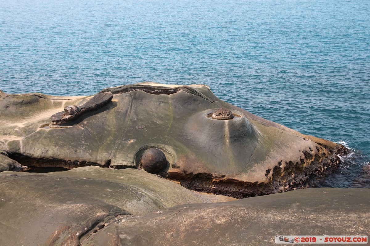 Wanli - Yehliu Geopark - Fairy's Shoe
Mots-clés: geo:lat=25.20946065 geo:lon=121.69368681 geotagged Taipeh Taiwan TWN Yeliu New Taipei Wanli District Yehliu Geopark Fairy's Shoe