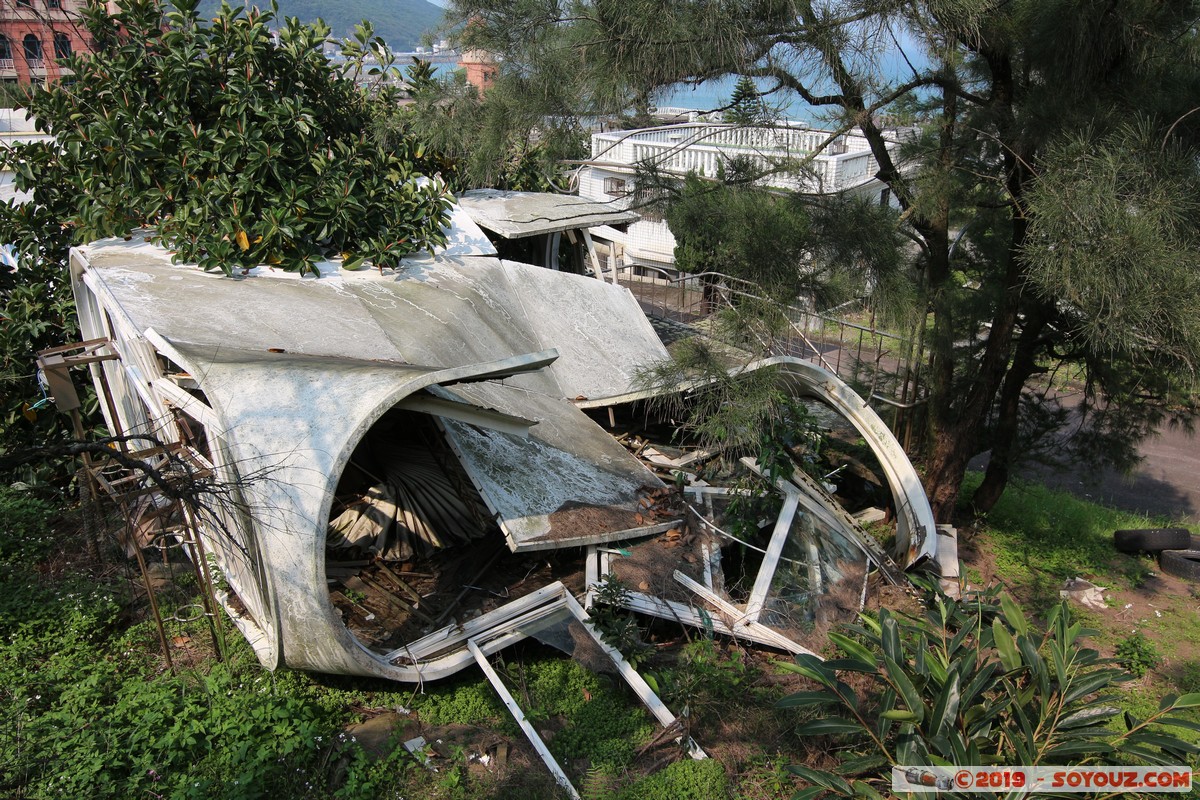 Wanli - UFO Village
Mots-clés: geo:lat=25.18680241 geo:lon=121.68562740 geotagged Meilun Taipeh Taiwan TWN New Taipei UFO Village Futuro House Venturo House