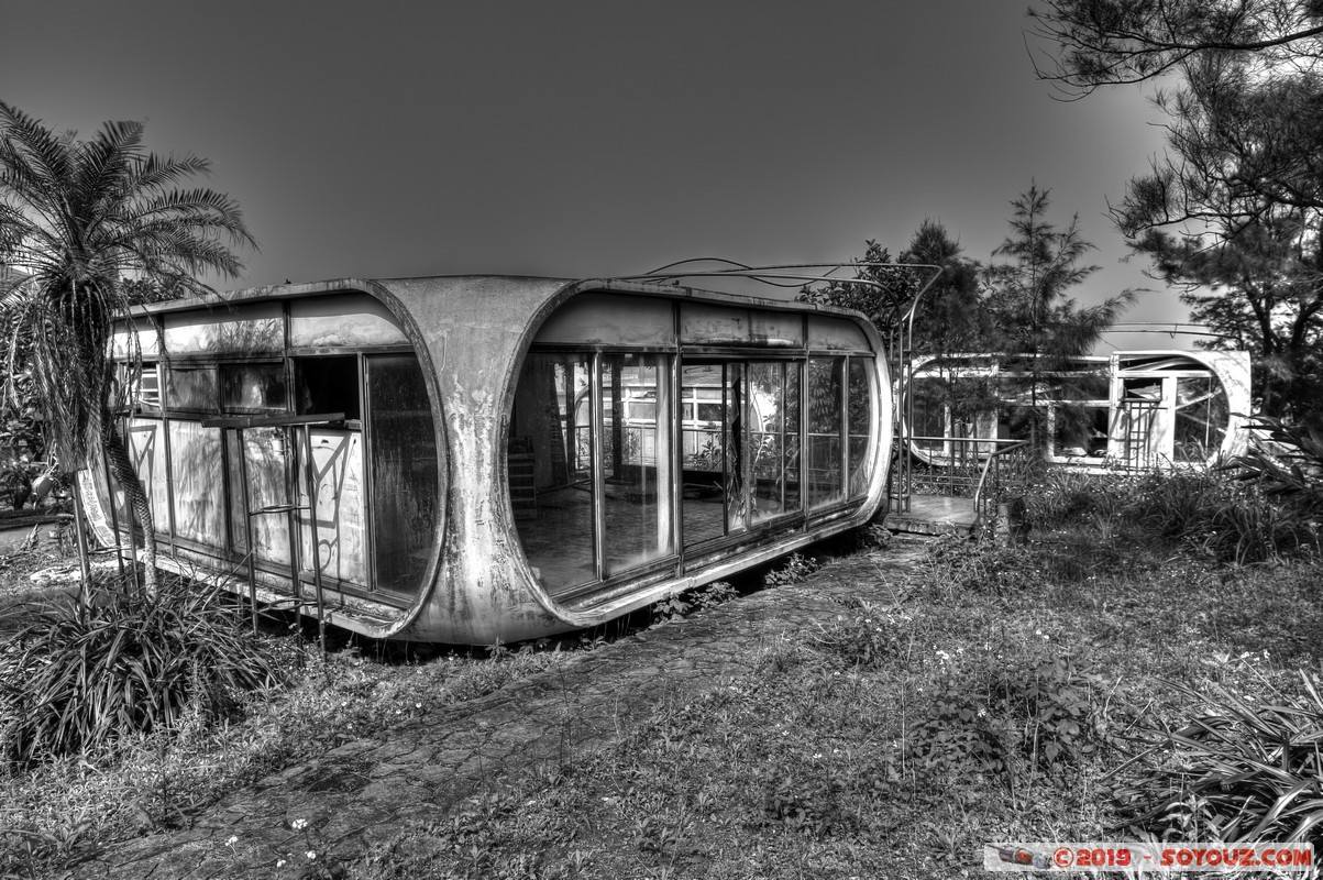 Wanli - UFO Village - HDR
Mots-clés: geo:lat=25.18685824 geo:lon=121.68555766 geotagged Meilun Taipeh Taiwan TWN New Taipei UFO Village Futuro House Venturo House Hdr Art picture