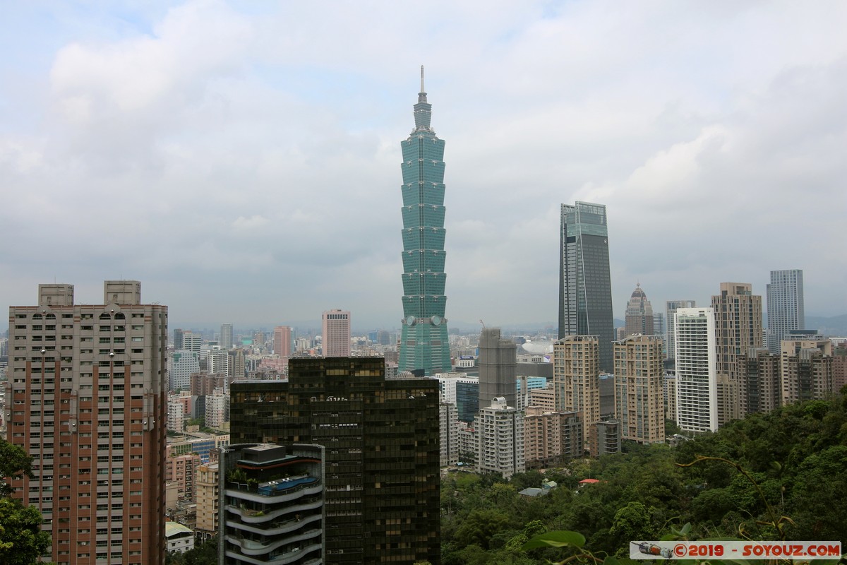 Taipei - Xiangshan Trail - Taipei 101
Mots-clés: geo:lat=25.02717395 geo:lon=121.57316944 geotagged Jiupokou Taiwan TWN Taipei New Taipei Xiangshan Trail skyscraper Taipei 101 Deloitte Tower Elephant Mountain