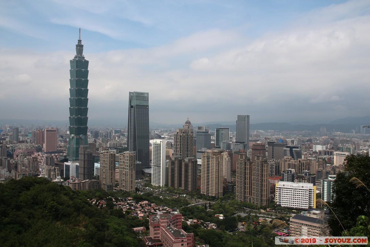 Taipei - Xiangshan Trail - Taipei 101
Mots-clés: geo:lat=25.02725590 geo:lon=121.57614872 geotagged Jiupokou Taiwan TWN Taipei New Taipei Xiangshan Trail skyscraper Taipei 101 Deloitte Tower Elephant Mountain
