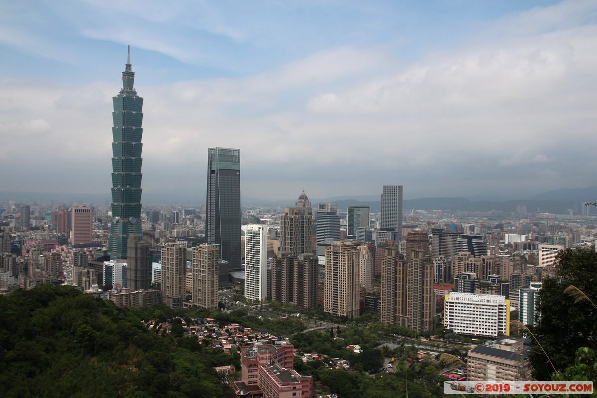 Taipei - Xiangshan Trail - Taipei 101
Mots-clés: geo:lat=25.02725590 geo:lon=121.57614872 geotagged Jiupokou Taiwan TWN Taipei New Taipei Xiangshan Trail skyscraper Taipei 101 Deloitte Tower Elephant Mountain