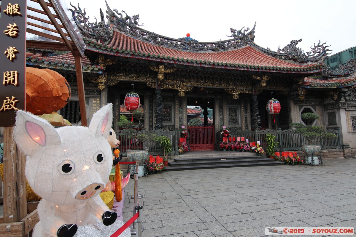 Taipei - Lungshan Temple
Mots-clés: geo:lat=25.03679056 geo:lon=121.49992426 geotagged Taiwan TWN Wan-hua Taipei New Taipei Wanhua District Lungshan Temple Boudhiste