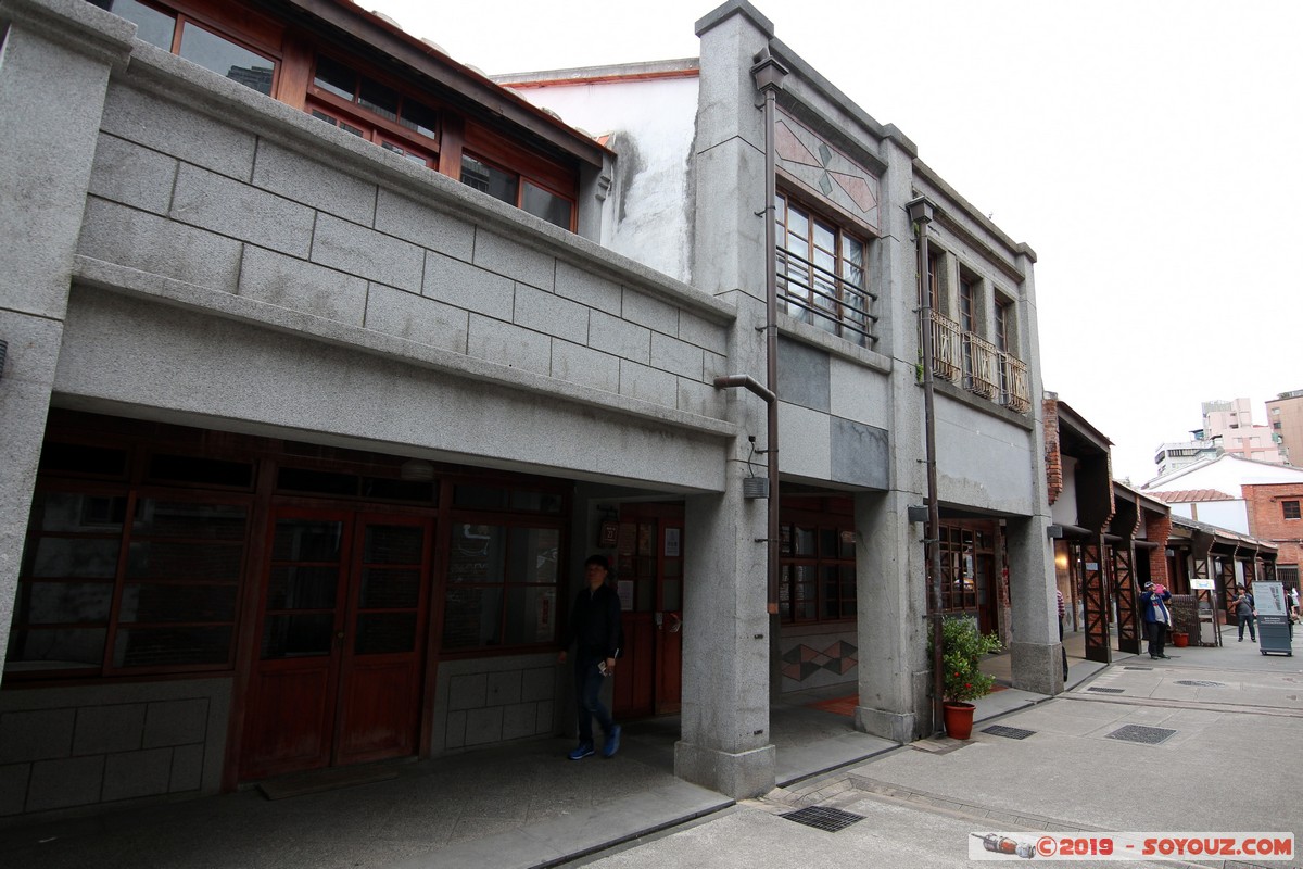 Taipei - Bopiliao Historical Block
Mots-clés: geo:lat=25.03676967 geo:lon=121.50242800 geotagged Taiwan TWN Wan-hua Taipei New Taipei Wanhua District Bopiliao Historical Block