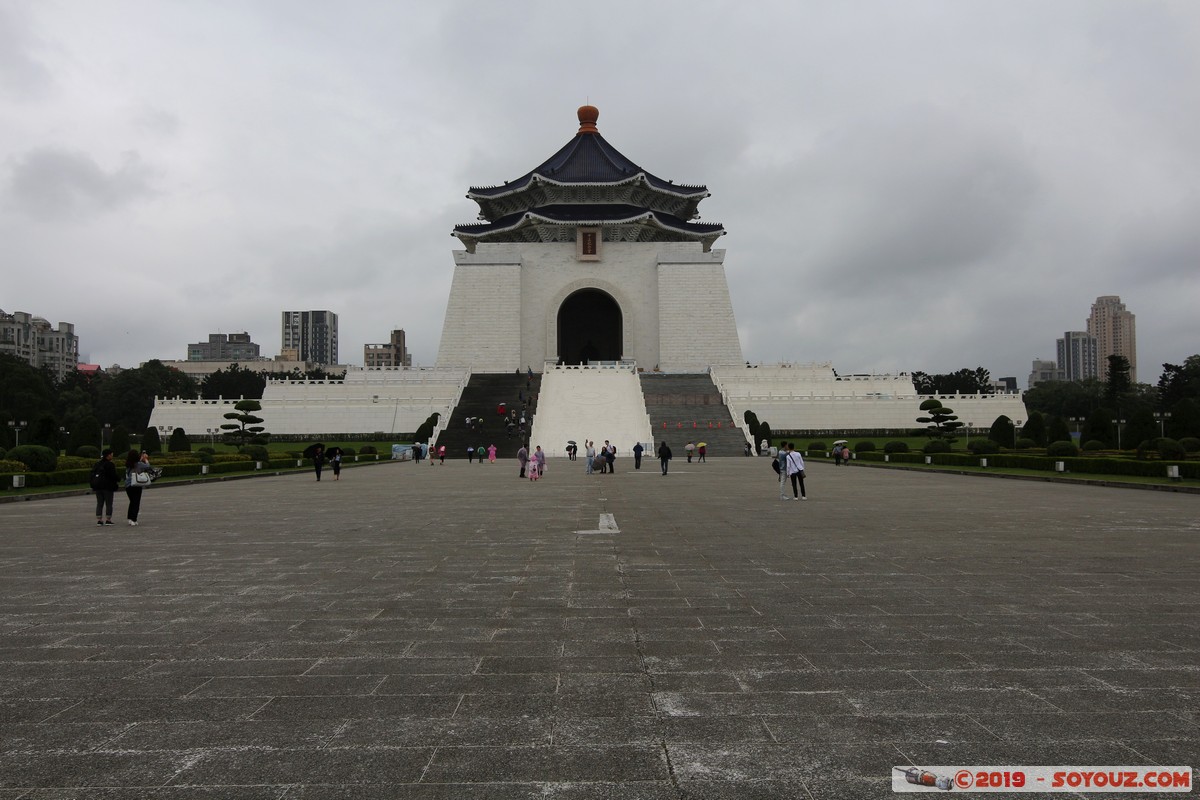 Taipei - Zhongzheng Memorial Park - Chiang Kai-Shek Memorial Hall
Mots-clés: geo:lat=25.03554833 geo:lon=121.51996833 geotagged Guting Taiwan TWN Taipei New Taipei Zhongzheng Memorial Park Chiang Kai-Shek Memorial Hall