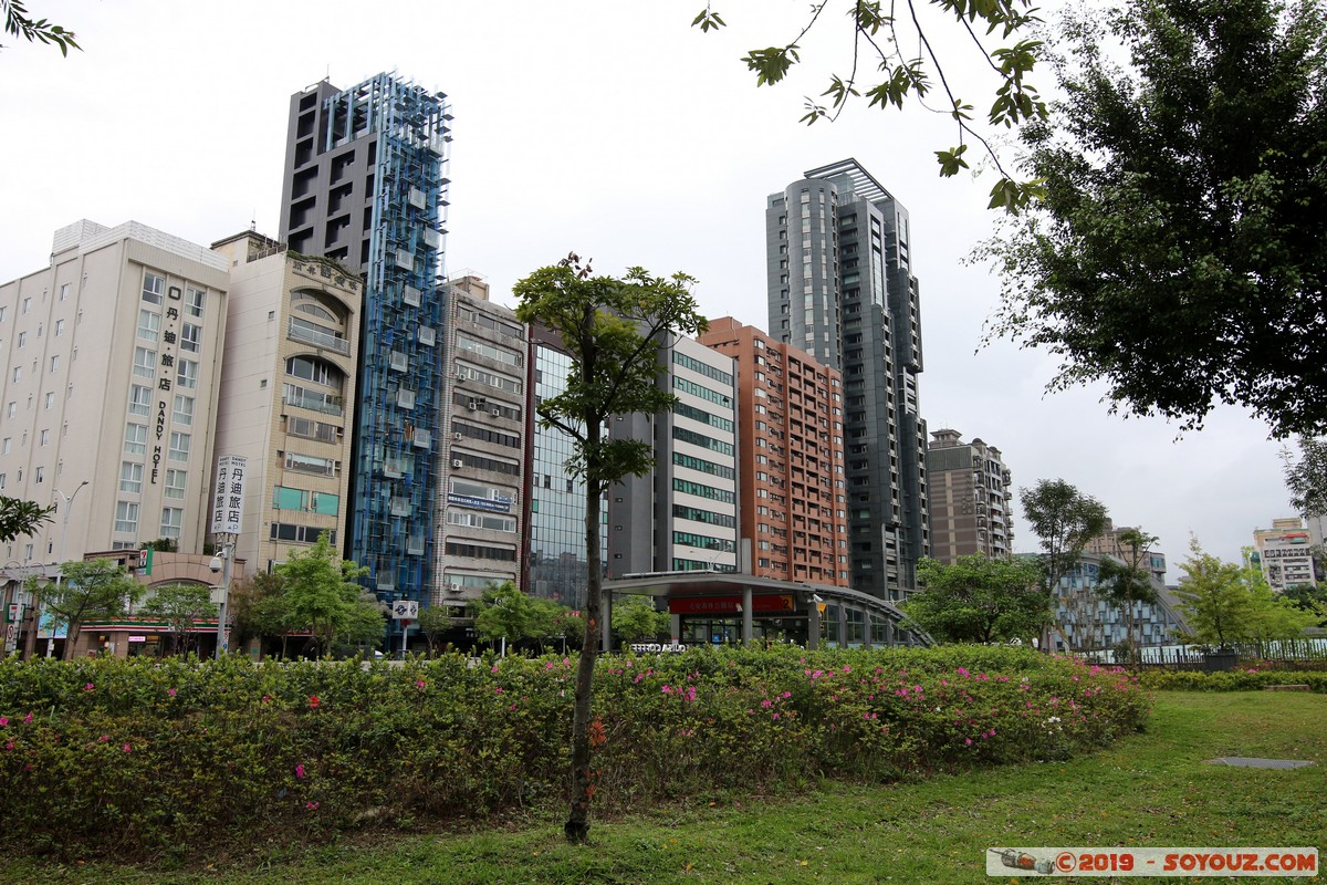 Taipei - Da'an Forest Park
Mots-clés: Da’an geo:lat=25.03318800 geo:lon=121.53427167 geotagged Taiwan TWN Taipei New Taipei skyscraper Parc