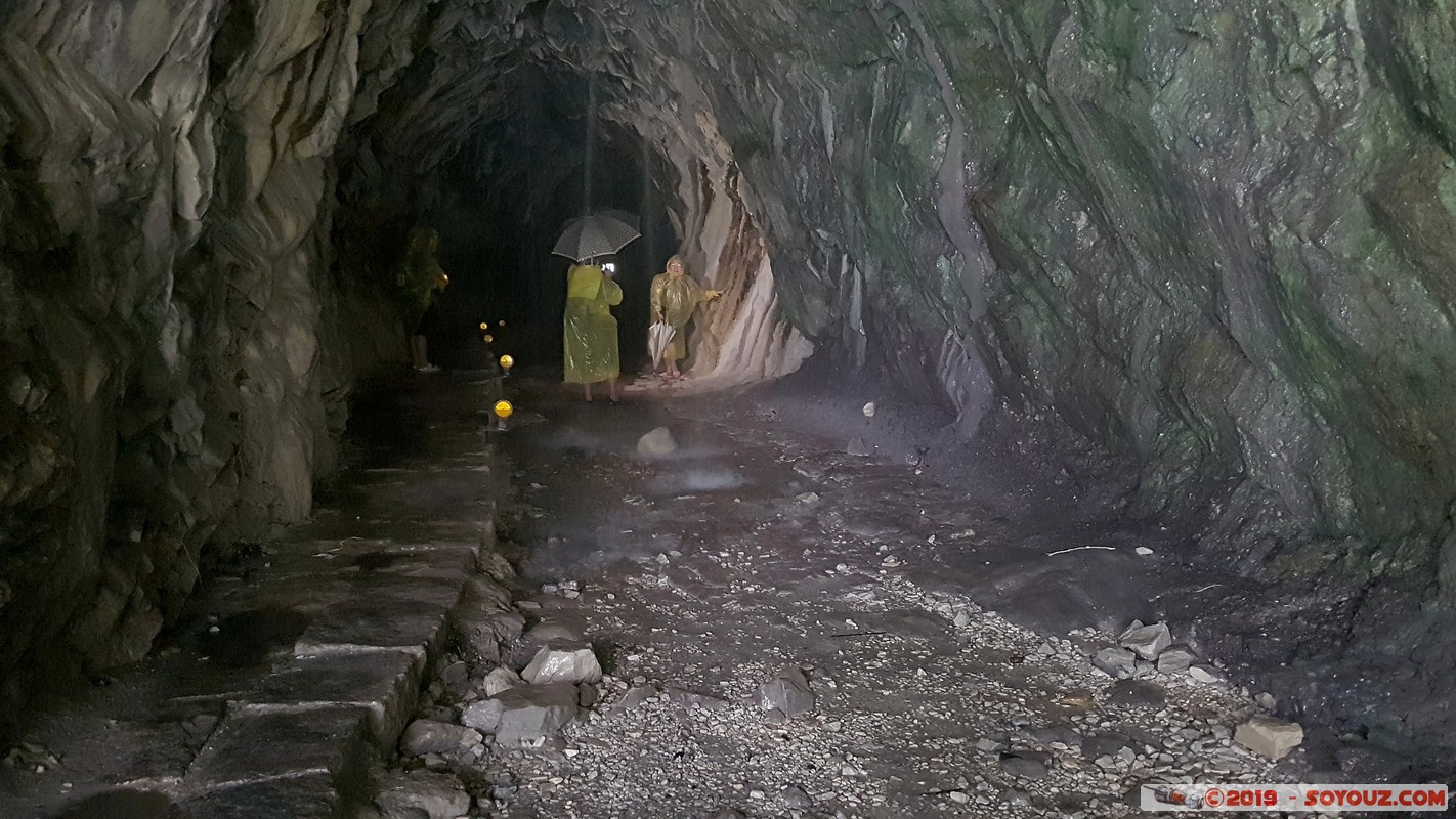 Taroko Gorge - Baiyang Trail
Mots-clés: geo:lat=24.17858877 geo:lon=121.47507814 geotagged Taiwan TWN Xiqiliang Hualien County Taroko Gorge Baiyang Trail grotte
