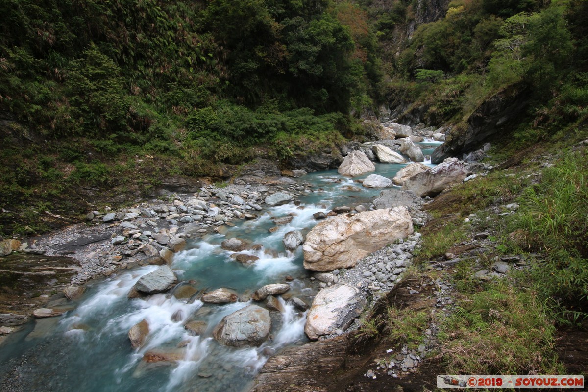 Taroko Gorge - Baiyang Trail
Mots-clés: geo:lat=24.18531480 geo:lon=121.48581716 geotagged Taiwan Tianxiang TWN Hualien County Taroko Gorge Baiyang Trail Riviere Montagne