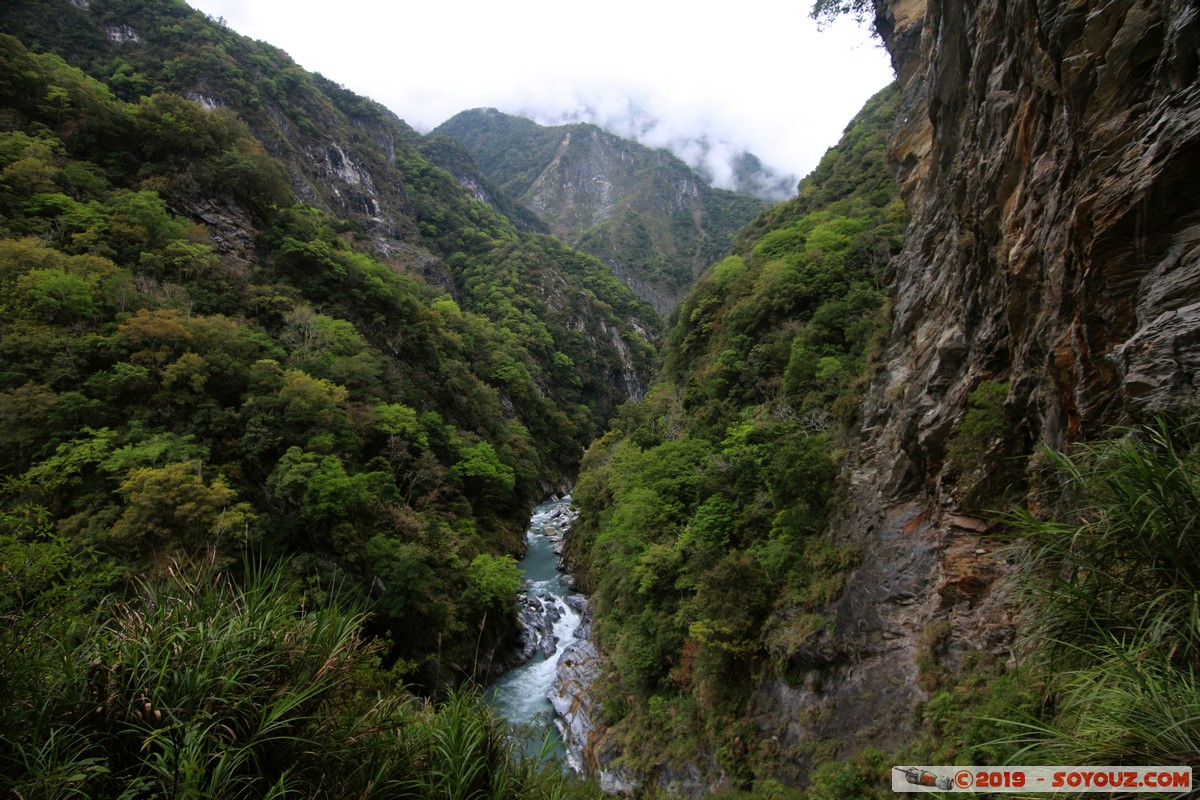 Taroko Gorge - Baiyang Trail
Mots-clés: geo:lat=24.18038092 geo:lon=121.48192357 geotagged Taiwan Tianxiang TWN Hualien County Taroko Gorge Baiyang Trail Riviere Montagne