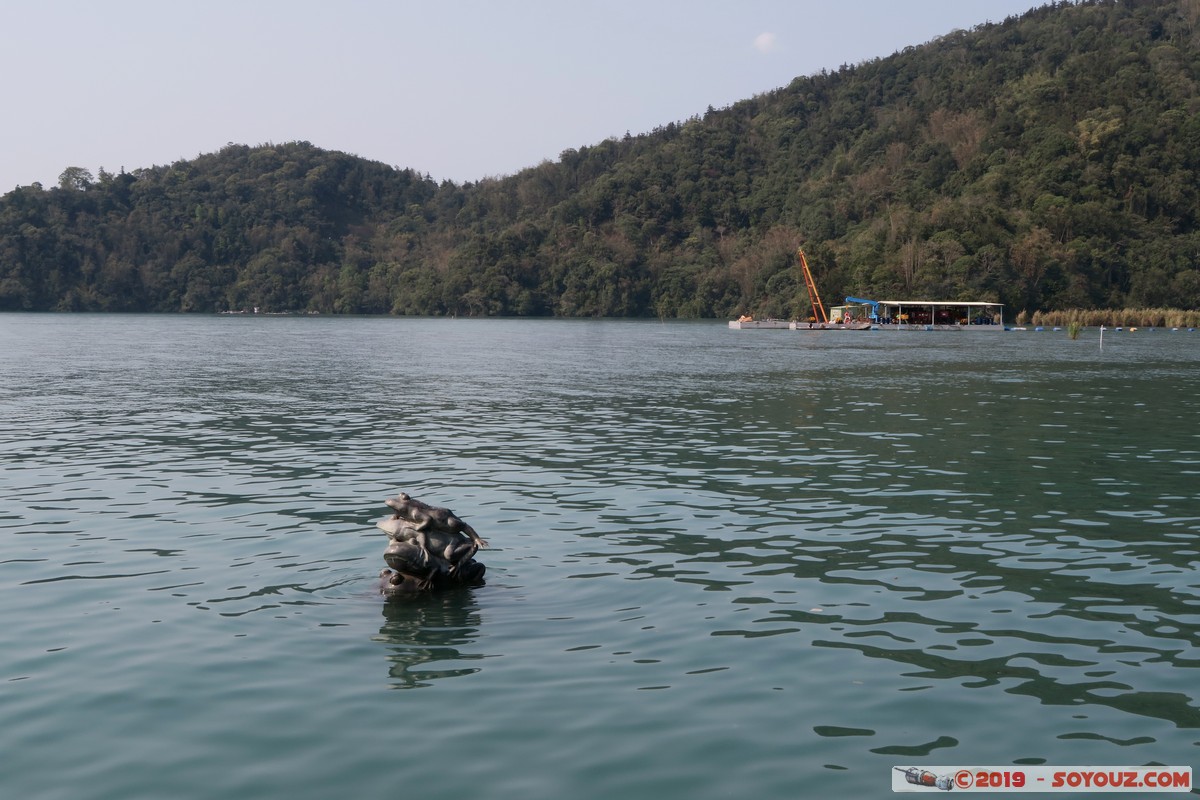 Sun Moon Lake - Ita Thao - Nine Frogs Stack
Mots-clés: Dazhuhu geo:lat=23.85876167 geo:lon=120.93567333 geotagged Taiwan TWN Nantou County Sun Moon Lake Ita Thao Nine Frogs Stack sculpture Lac