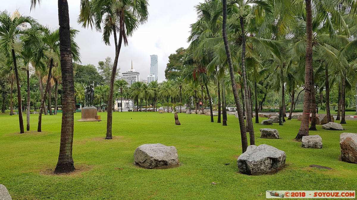 Bangkok - Lumphini Park
Mots-clés: Bang Rak Bangkok geo:lat=13.73165624 geo:lon=100.54167203 geotagged Langsuan THA Thaïlande Lumphini Park