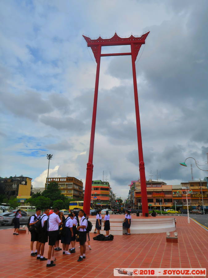 Bangkok - Bamrung Mueang Rd - Sao Ching Cha (Giant Swing)
Mots-clés: Bangkok geo:lat=13.75181280 geo:lon=100.50107360 geotagged Phra Nakhon THA Thaïlande Bamrung Mueang Rd Sao Ching Cha (Giant Swing)