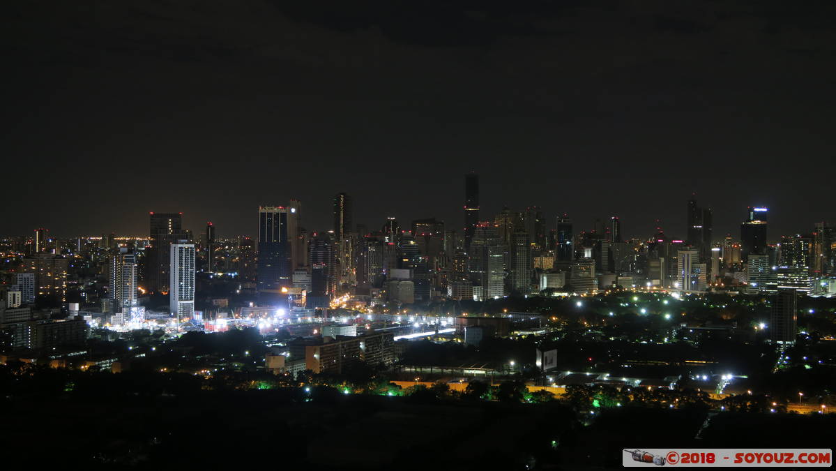 Bangkok by Night - View on the city from 35th Floor
Mots-clés: Bang Rak Bangkok geo:lat=13.73315274 geo:lon=100.56057304 geotagged Sukhumvit THA Thaïlande Nuit skyscraper