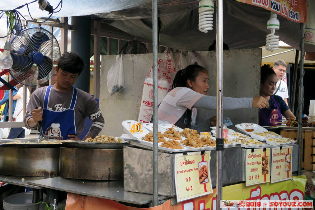 Bangkok - Chatuchak Weekend Markets
Mots-clés: Bang Su Bang Sue Bangkok geo:lat=13.79818815 geo:lon=100.54916829 geotagged THA Thaïlande Chatuchak Weekend Markets Marche