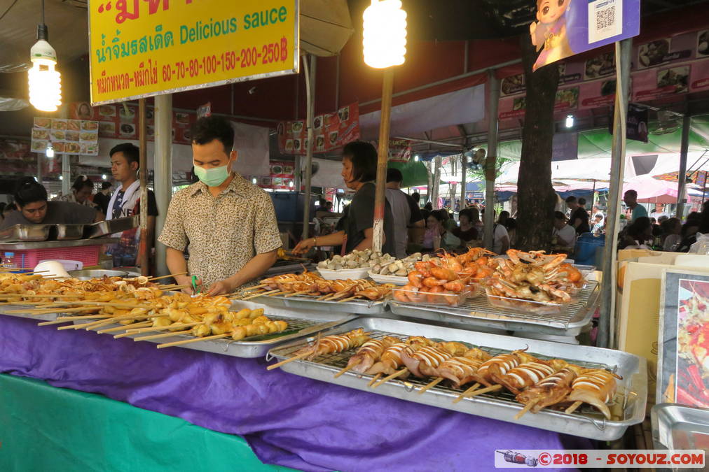 Bangkok - Chatuchak Weekend Markets
Mots-clés: Bang Su Bang Sue Bangkok geo:lat=13.79950097 geo:lon=100.54976642 geotagged THA Thaïlande Chatuchak Weekend Markets Marche