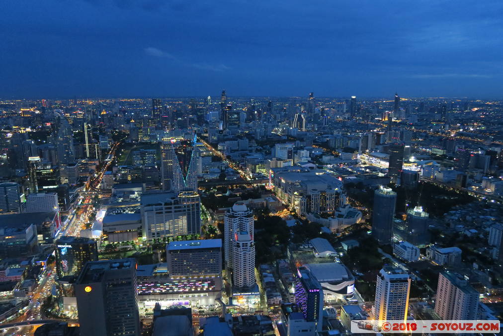 Bangkok by Night - View from Baiyoke Tower II
Mots-clés: Bangkok Ding Daeng geo:lat=13.75460569 geo:lon=100.54050475 geotagged Makkasan THA Thaïlande Nuit Baiyoke Tower II skyscraper