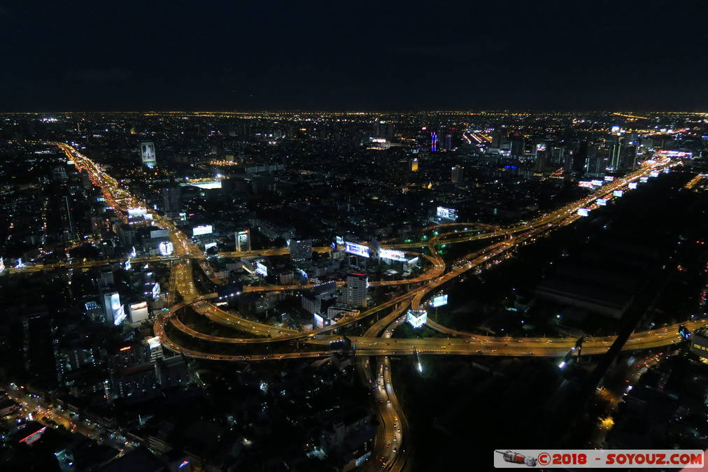 Bangkok by Night - View from Baiyoke Tower II
Mots-clés: Bangkok Ding Daeng geo:lat=13.75460569 geo:lon=100.54050475 geotagged Makkasan THA Thaïlande Nuit Baiyoke Tower II skyscraper