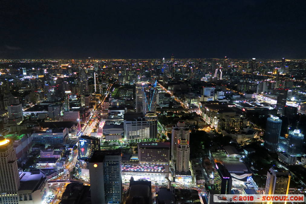 Bangkok by Night - View from Baiyoke Tower II
Mots-clés: Bangkok Ding Daeng geo:lat=13.75460569 geo:lon=100.54050475 geotagged Makkasan THA Thaïlande Nuit Baiyoke Tower II skyscraper