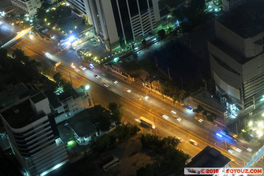 Bangkok by Night - View from Baiyoke Tower II
Mots-clés: Bangkok Ding Daeng geo:lat=13.75460569 geo:lon=100.54050475 geotagged Makkasan THA Thaïlande Nuit Baiyoke Tower II skyscraper