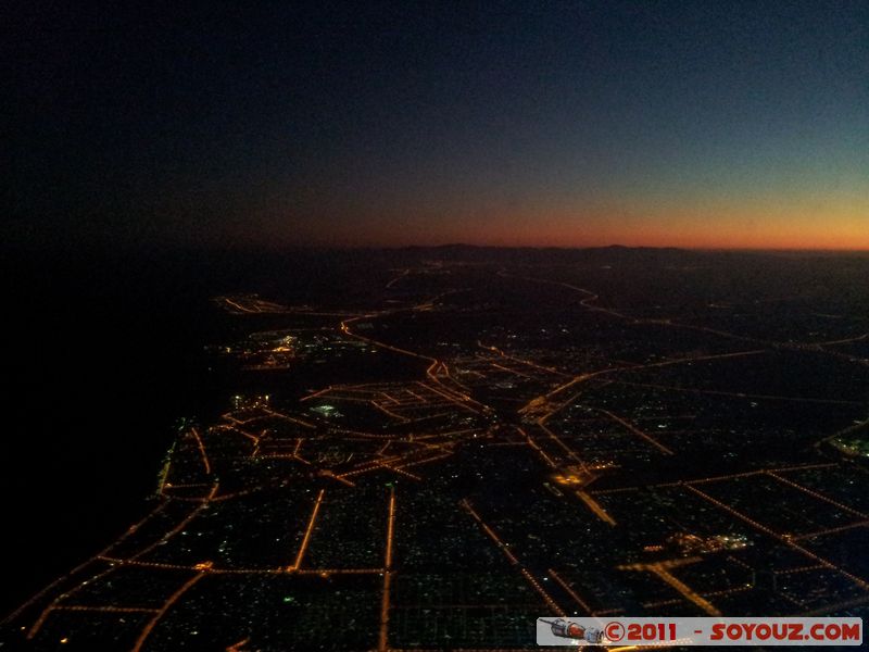 Dubai from the plane
Mots-clés: mirats Arabes Unis geo:lat=25.26084262 geo:lon=55.12390137 Jumeirah UAE United Arab Emirates sunset Nuit Deira