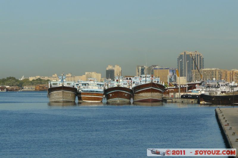 Dubai Deira - View from Al Maktoum Bridge
Mots-clés: Al BarÄá¸©ah mirats Arabes Unis geo:lat=25.25195446 geo:lon=55.32090425 UAE United Arab Emirates Dhow bateau Deira mer