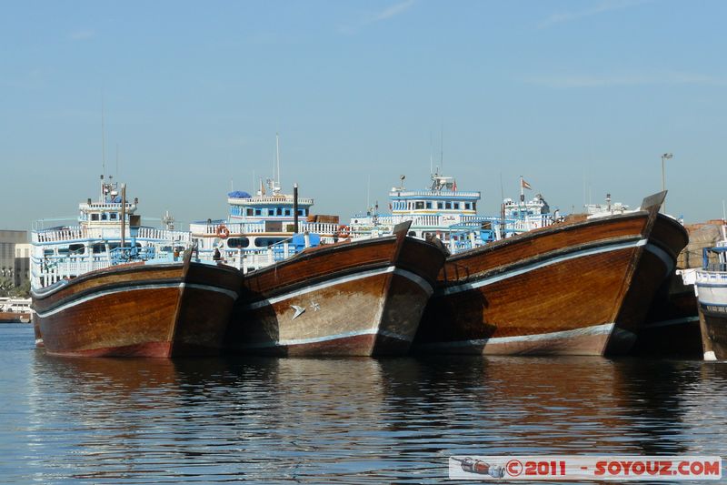 Dubai Deira - Dhows wharfage
Mots-clés: Al BarÄá¸©ah mirats Arabes Unis geo:lat=25.25668972 geo:lon=55.31723499 UAE United Arab Emirates Dhow bateau Deira