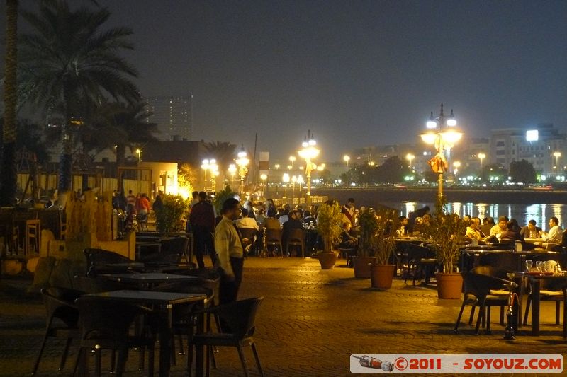 Bur Dubai by night - Shindagha Waterfront
Mots-clés: Bur Dubai mirats Arabes Unis geo:lat=25.27002636 geo:lon=55.29206733 UAE United Arab Emirates Nuit Shindagha