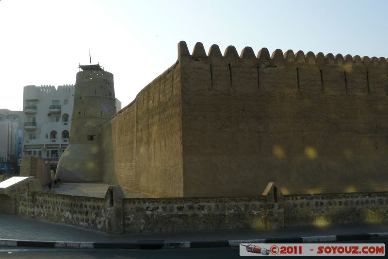 Bur Dubai - Dubai Museum (Al-Fahidi Fort)
Mots-clés: Bur Dubai mirats Arabes Unis geo:lat=25.26332631 geo:lon=55.29775014 UAE United Arab Emirates Dubai Museum